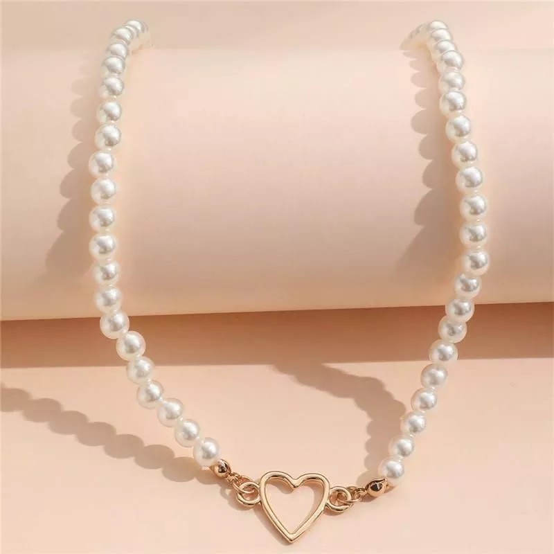 Trendy Love Heart Pearl Choker Necklace Female Personality Party Fashion Clavicle Collier Accessories Colar Perlas Collar Gift Trendy Love Heart Pearl Choker Necklace Female Personality Party Fashion Clavicle Collier Accessories Colar Perlas Collar Gift