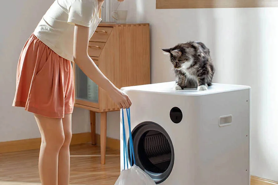 automatic cleaning cat box